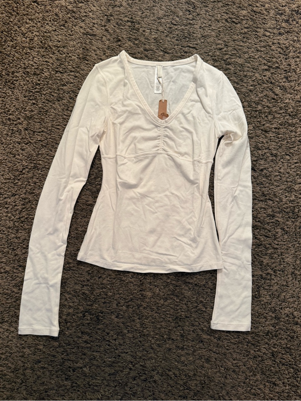 SKIMS Long Sleeve V-Neck Top in Off-White